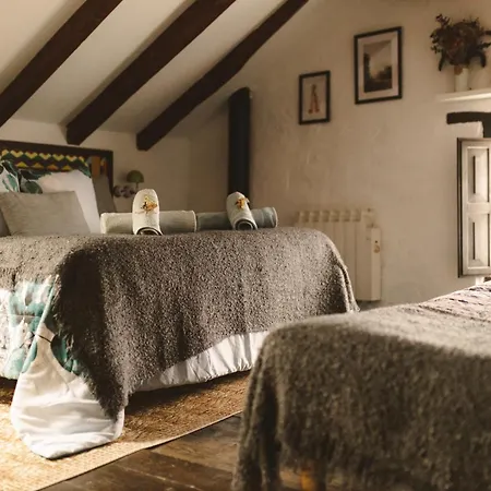 Gospodarstwo wiejskie El Carbayu - La Vallicuerra Rurales