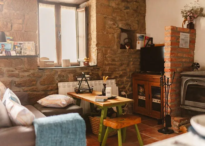 El Carbayu - La Vallicuerra Rurales * Mieres (Asturias)